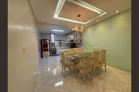 Casa à venda com 3 quartos, 220m² em Parque Gerassi, Santo André