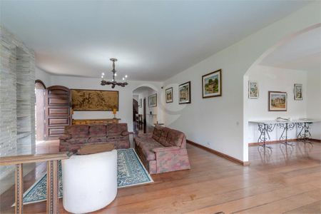 Casa à venda com 5 quartos, 762m² em Jardim Cordeiro, São Paulo