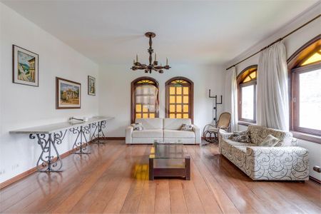 Casa à venda com 5 quartos, 762m² em Jardim Cordeiro, São Paulo