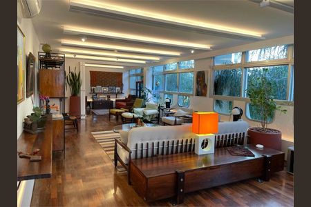 Apartamento à venda com 225m², 3 quartos e 2 vagas