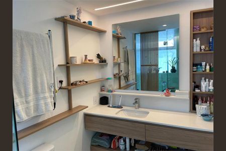 Apartamento à venda com 225m², 3 quartos e 2 vagas