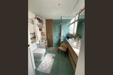 Apartamento à venda com 225m², 3 quartos e 2 vagas