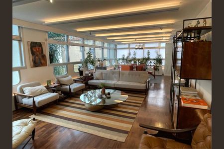 Apartamento à venda com 225m², 3 quartos e 2 vagas