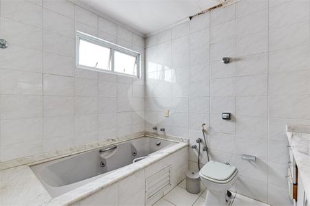 Casa à venda com 4 quartos, 638m² em Alto da Boa Vista, São Paulo