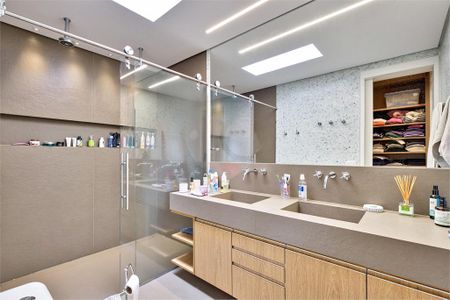 Casa à venda com 280m², 3 quartos e 4 vagas