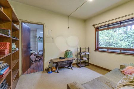 Casa à venda com 3 quartos, 390m² em Jardim Cordeiro, São Paulo