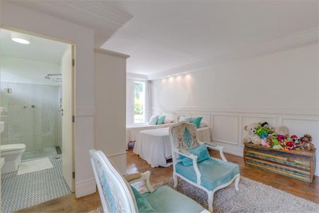 Casa à venda com 3 quartos, 537m² em Jardim dos Estados, São Paulo