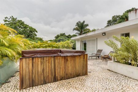 Casa à venda com 3 quartos, 537m² em Jardim dos Estados, São Paulo