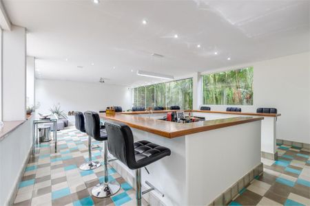 Casa à venda com 3 quartos, 537m² em Jardim dos Estados, São Paulo