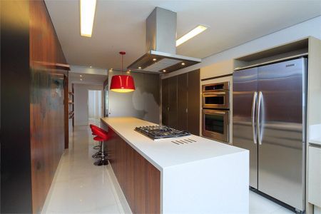 Apartamento à venda com 370m², 4 quartos e 5 vagas