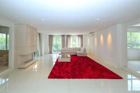 Apartamento à venda com 370m², 4 quartos e 5 vagas