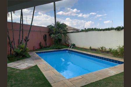 Casa à venda com 345m², 4 quartos e 2 vagas