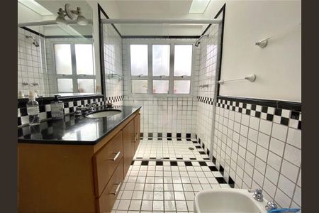 Casa à venda com 4 quartos, 345m² em Jardim dos Estados, São Paulo