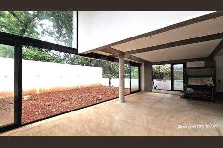 Casa à venda com 4 quartos, 410m² em Jardim Cordeiro, São Paulo