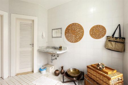 Casa à venda com 3 quartos, 450m² em Santo Amaro, São Paulo