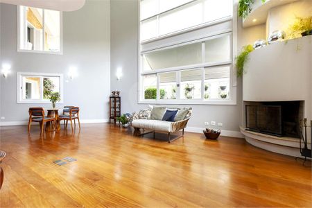 Casa à venda com 3 quartos, 450m² em Santo Amaro, São Paulo