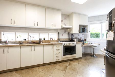 Casa à venda com 3 quartos, 450m² em Santo Amaro, São Paulo