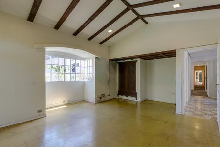 Casa à venda com 4 quartos, 430m² em Chácara Monte Alegre, São Paulo