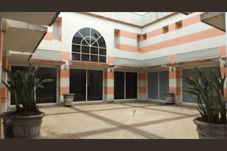 Casa à venda com 520m², 4 quartos e 3 vagas