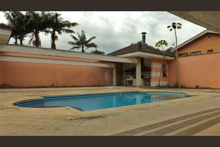 Casa à venda com 520m², 4 quartos e 3 vagas