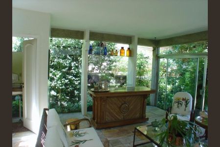 Casa à venda com 4 quartos, 350m² em Campo Belo, São Paulo