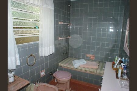 Casa à venda com 4 quartos, 350m² em Campo Belo, São Paulo