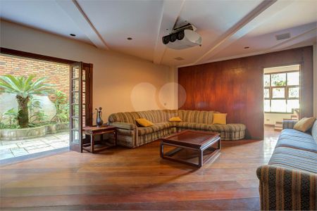 Casa à venda com 4 quartos, 788m² em Jardim dos Estados, São Paulo