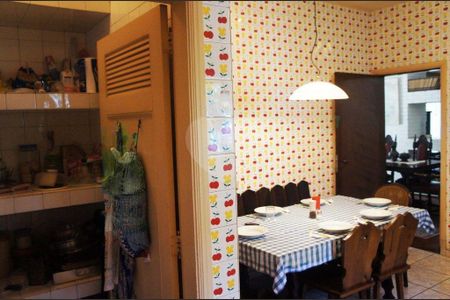 Casa à venda com 4 quartos, 450m² em Jardim Cordeiro, São Paulo