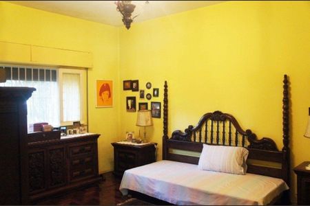 Casa à venda com 4 quartos, 450m² em Jardim Cordeiro, São Paulo