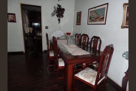 Casa à venda com 3 quartos, 180m² em Campo Belo, São Paulo