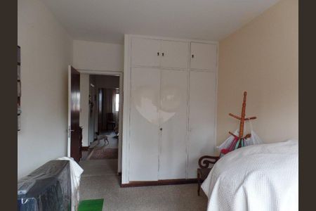 Casa à venda com 3 quartos, 180m² em Campo Belo, São Paulo