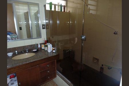 Casa à venda com 3 quartos, 180m² em Campo Belo, São Paulo