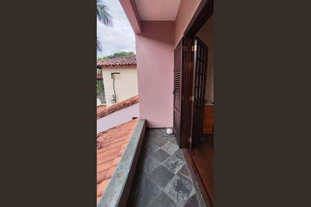 Casa de condomínio à venda com 398m², 5 quartos e 2 vagasVaranda do Quarto 3