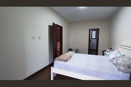 Casa de condomínio à venda com 398m², 5 quartos e 2 vagasSuíte
