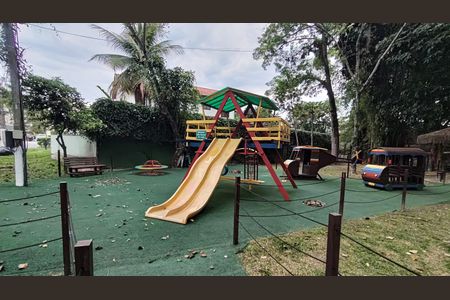 Casa de condomínio à venda com 398m², 5 quartos e 2 vagasÁrea comum - Playground