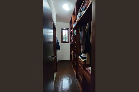 Casa de condomínio à venda com 398m², 5 quartos e 2 vagasCloset da Suíte