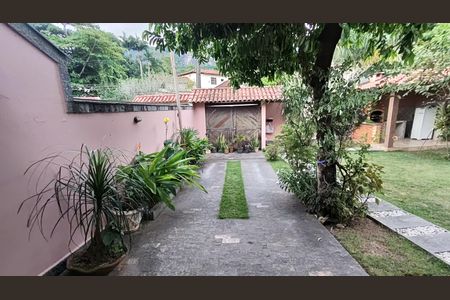 Casa de condomínio à venda com 398m², 5 quartos e 2 vagasGaragem