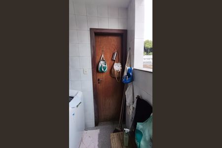 Casa de condomínio à venda com 398m², 5 quartos e 2 vagasDespensa