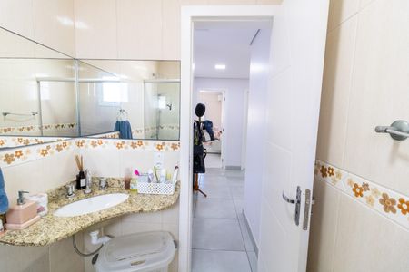 Casa à venda com 162m², 3 quartos e 2 vagas Casa à venda com 162m², 3 quartos e 2 vagasBanheiro da Suíte