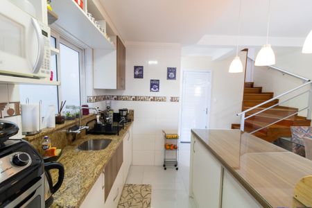 Casa à venda com 162m², 3 quartos e 2 vagas Casa à venda com 162m², 3 quartos e 2 vagasCozinha