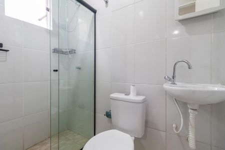 Banheiro de kitnet/studio para alugar com 1 quarto, 40m² em Vila São Jorge, Barueri