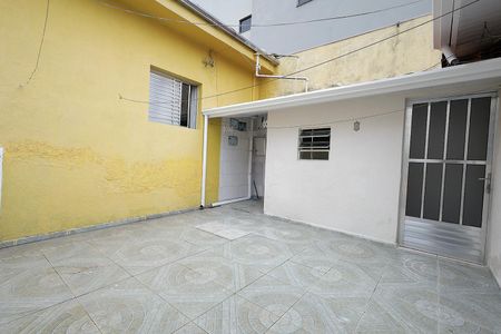 Casa para alugar com 30m², 1 quarto e sem vaga Casa para alugar com 30m², 1 quarto e sem vagaQuintal