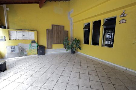 Casa para alugar com 30m², 1 quarto e sem vaga Casa para alugar com 30m², 1 quarto e sem vagaGaragem