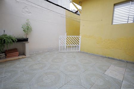 Casa para alugar com 30m², 1 quarto e sem vaga Casa para alugar com 30m², 1 quarto e sem vagaQuintal