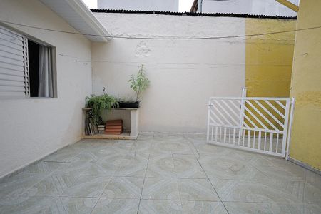 Casa para alugar com 30m², 1 quarto e sem vaga Casa para alugar com 30m², 1 quarto e sem vagaQuintal