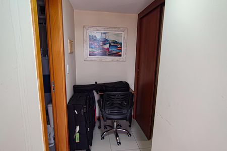 Apartamento à venda com 180m², 2 quartos e 2 vagasCorredor