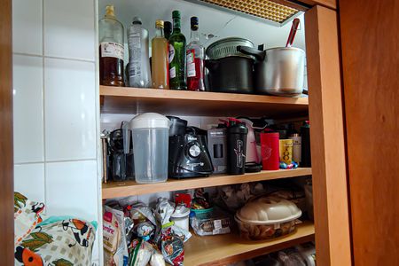 Apartamento à venda com 180m², 2 quartos e 2 vagasDespensa