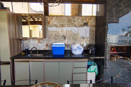 Apartamento à venda com 180m², 2 quartos e 2 vagasCobertura