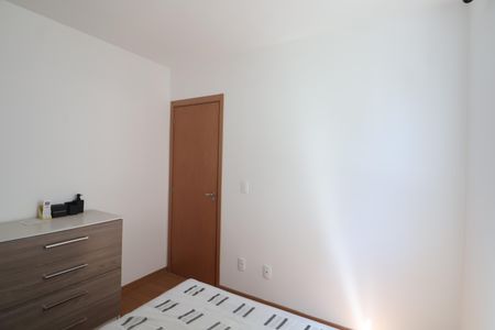 Quarto 2 de apartamento à venda com 2 quartos, 40m² em Igara, Canoas