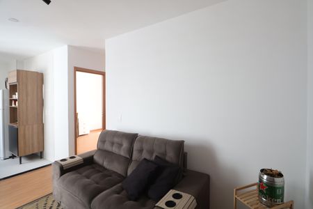 Sala de apartamento à venda com 2 quartos, 40m² em Igara, Canoas